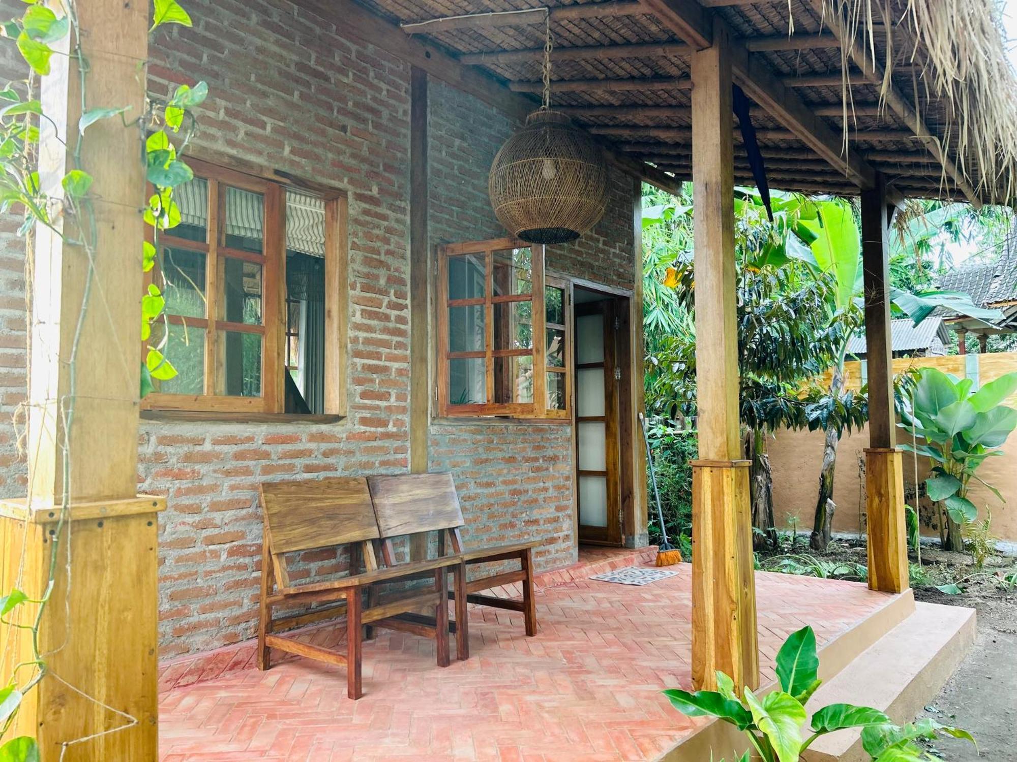 Santai House Apartment Tetebatu Exterior photo