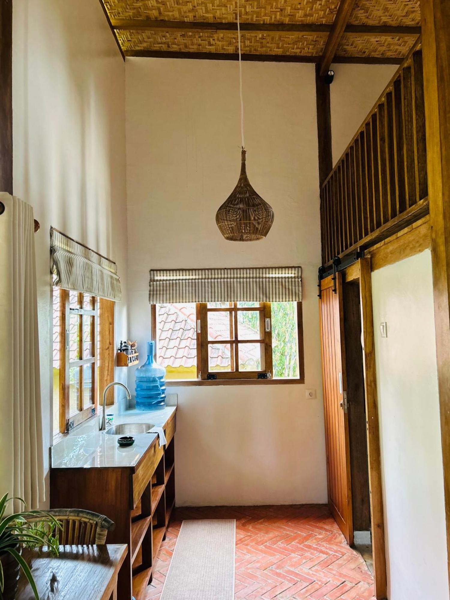 Santai House Apartment Tetebatu Exterior photo