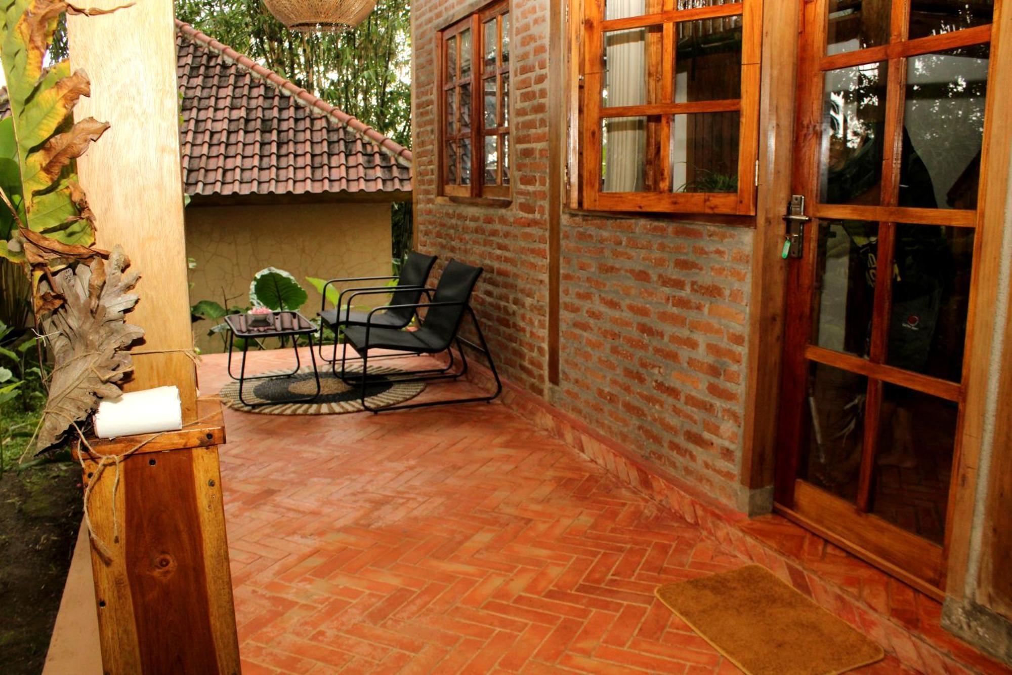 Santai House Apartment Tetebatu Exterior photo
